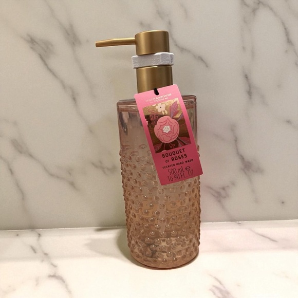 Asquith & Somerset Bouquet of Roses Hand Wash | 16.9 oz Glass Bottle | Luxury - Picture 1 of 1